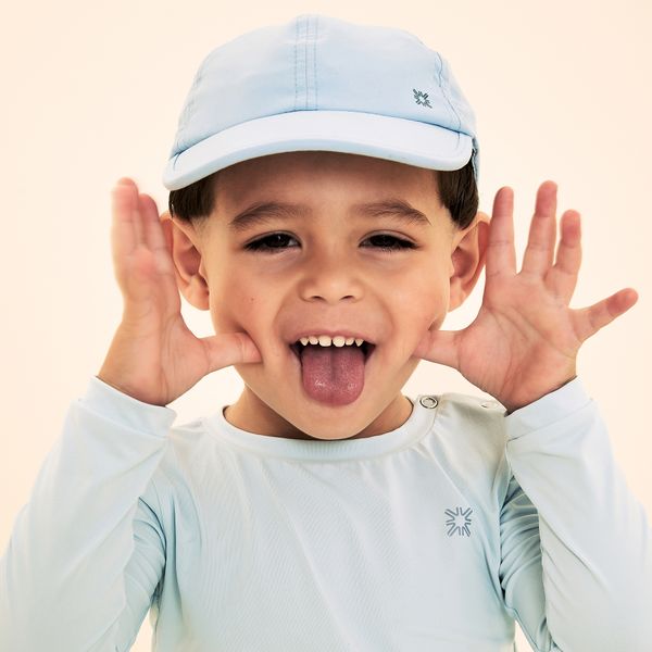 Boné Baby Colors com Proteção Solar UV.LINE Azul Céu